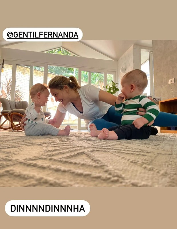 Fernanda Gentil com os filhos gêmeos de Fabiula Nascimento  (Foto:  Reprodução/ Instagram)