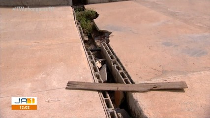 Comerciantes do Rodoshopping, em Palmas, cobram conclusão de reforma
