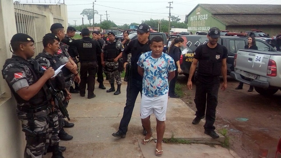 Polícia prende suspeitos durante operação no nordeste do Pará.  (Foto: Divulgação/ TV Liberal)