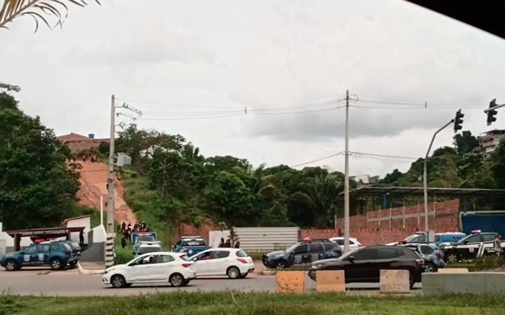 Guarda municipal é encontrado morto em Salvador sem roupas, com mãos amarradas e marcas de tiros — Foto: Reprodução / TV Bahia
