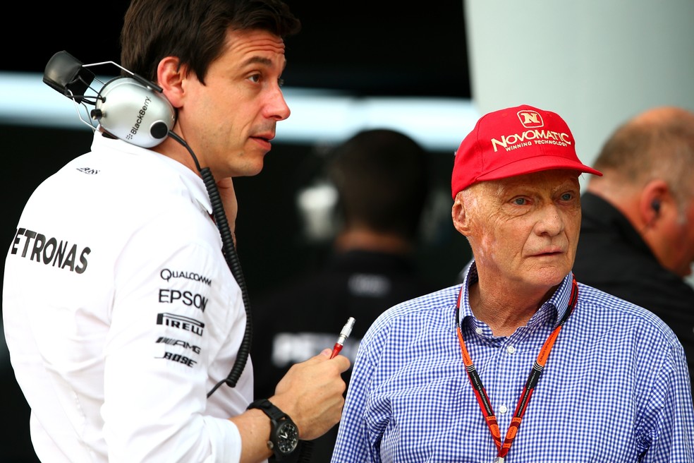 Toto Wolff, chefe da Mercedes, e Niki Lauda, presidente não-executivo da equipe (Foto: Getty Images)