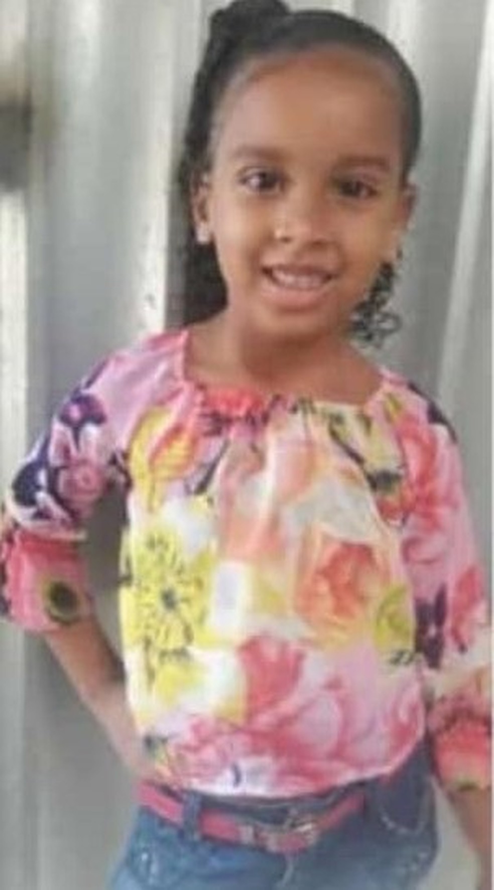 Corpo de menina desaparecida é encontrado no Morro dos Prazeres, em Santa Teresa, nesta quarta-feira (9). — Foto: Reprodução/Redes sociais 