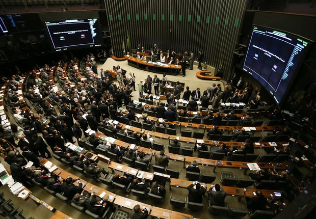 Deputados aprovam pacote anticorrupção com mudanças que afetam MPF e Justiça Federal (Foto: Fabio Rodrigues Pozzebom/Agência Brasil)