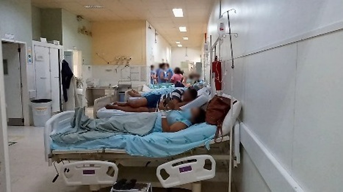 Superlotação: Hospital Universitário isola pacientes com Covid-19 no pronto-socorro