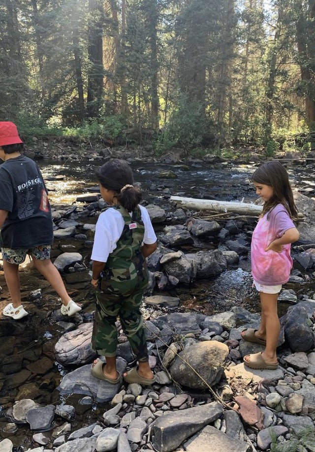 Kourtney Kardashian divide fotos das férias em família (Foto: Reprodução/Instagram)