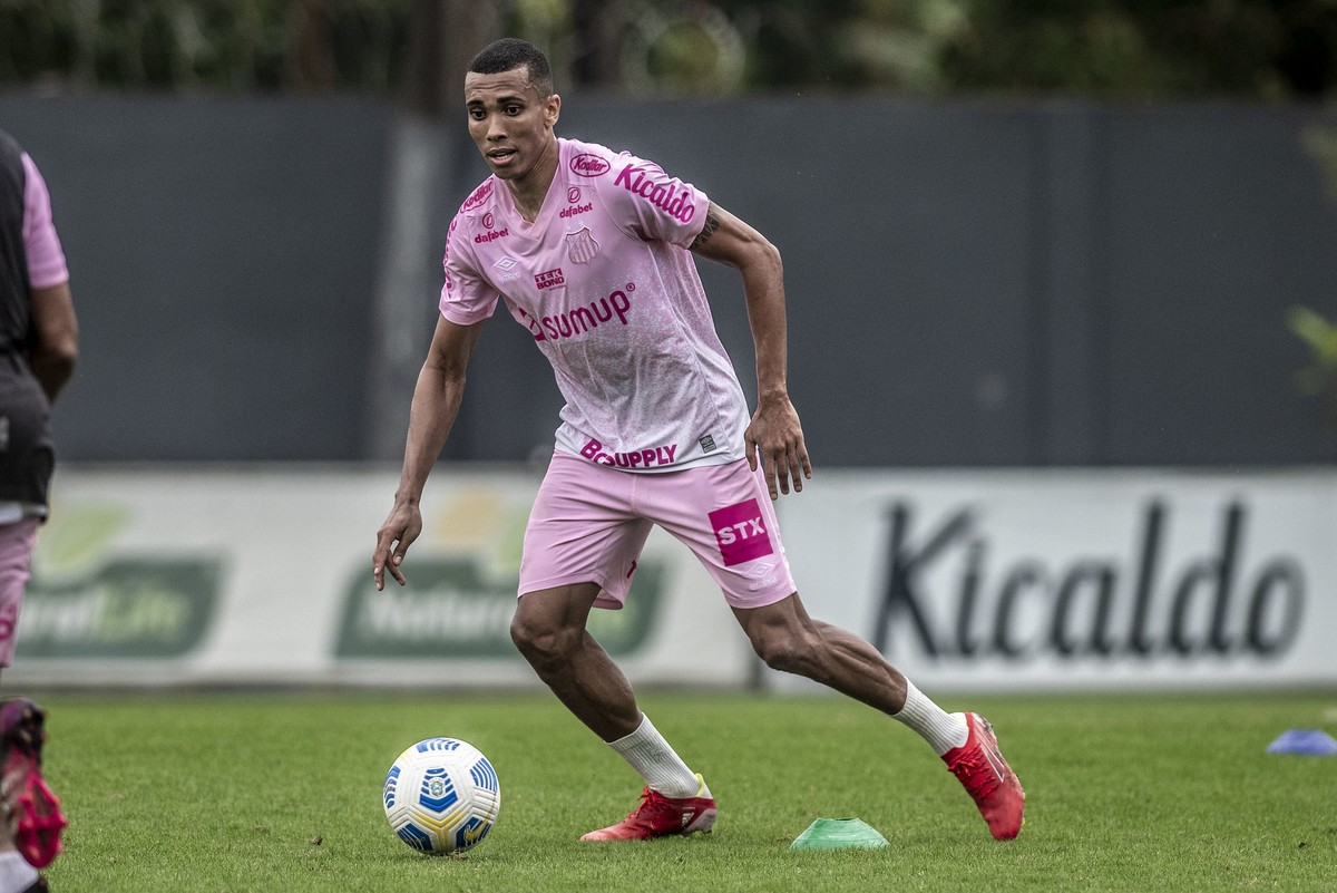 Madson diz que situação do Santos no Brasileiro incomoda e prevê jogo ...