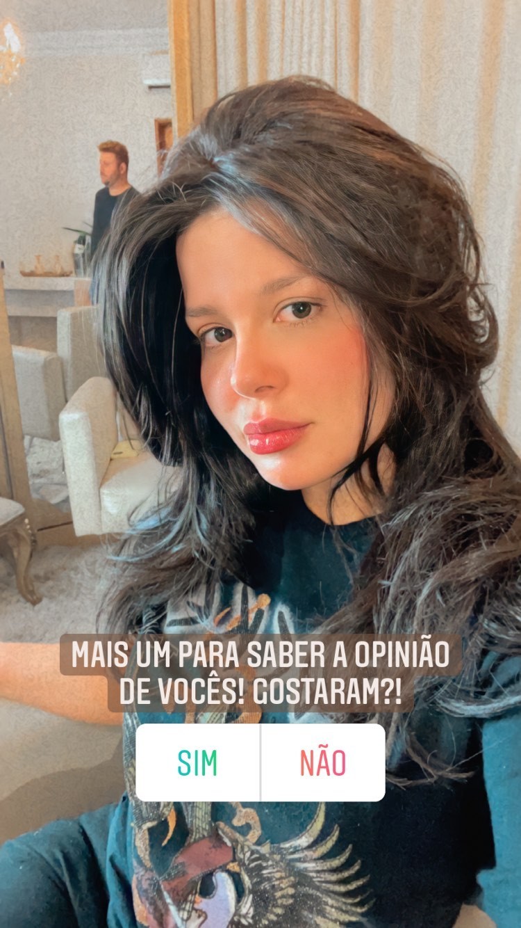 Maraisa testa perucas (Foto: Reprodução/Instagram)