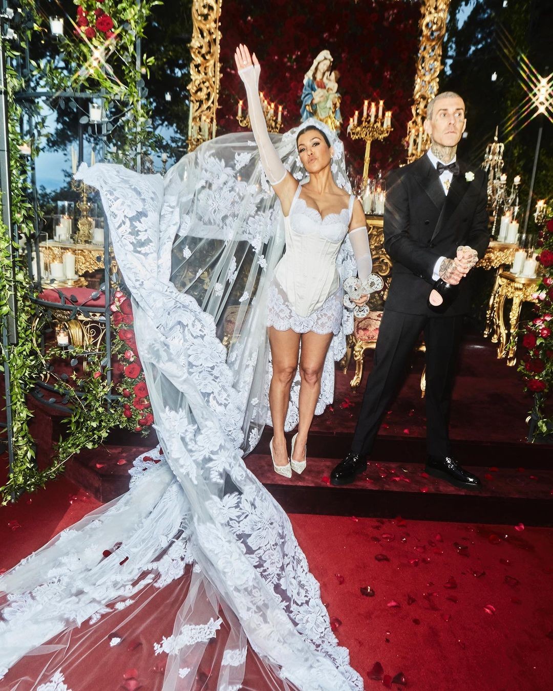 Kourtney  Kardashian e Travis Barker se casam na Itália (Foto: Reprodução Instagram )