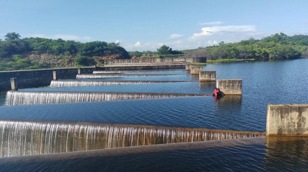 Açude Rosário, em Lavras da Mangabeira, abastece o rio Quitaiús, que deve transbordar nos próximos dias, conforme a Cogerh — Foto: Cogerh/Divulgação