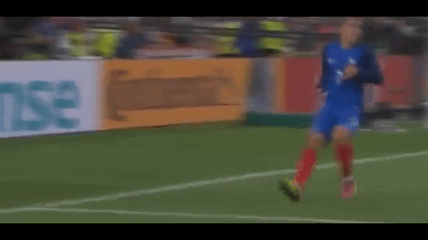 Antoine Griezmann comemorando gol pela França com o seu famoso 