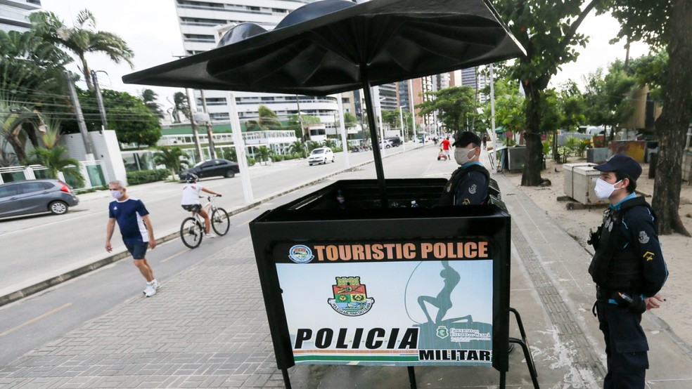 Mais de dois mil policiais foram afastados das funções no Ceará por apresentarem sintomas da Covid-19 até 20 de maio — Foto: SVM