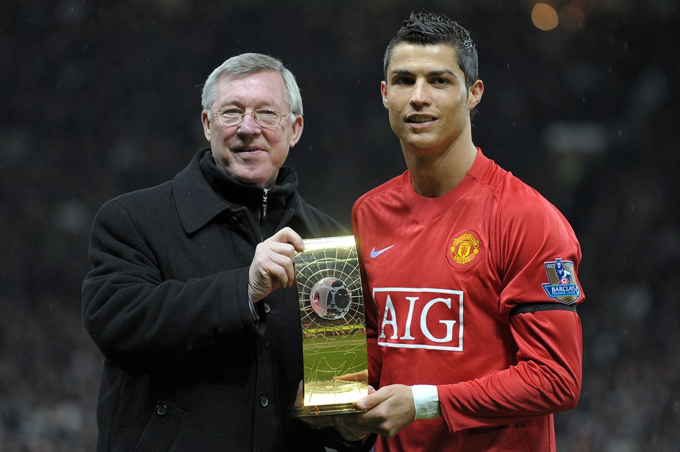 Alex Ferguson foi fundamental para Cristiano Ronaldo ser eleito o melhor do mundo em 2008 — Foto: AFP