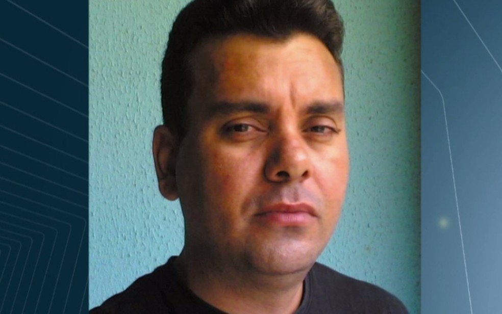 Instrutor de autoescola Dione Amorim, de 37 anos, morreu atropelado por ônibus (Foto: Reprodução/TV Anhanguera)