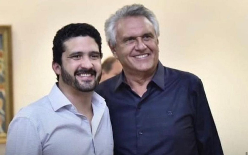 Ronaldo Caiado Filho junto com o pai, o governador Ronaldo Caiado — Foto: Reprodução