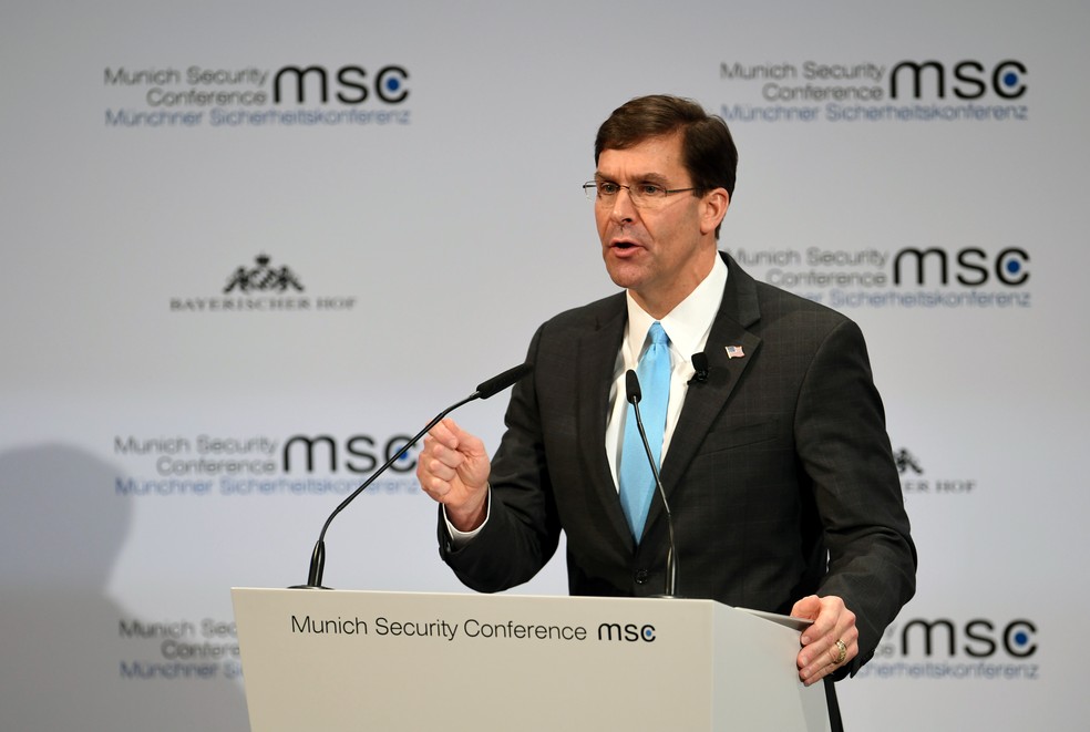 Mark Esper, secretário de Defesa dos EUA, durante reunião da Conferência de Segurança de Munique, em 2020.  — Foto: Andreas Gebert/Reuters
