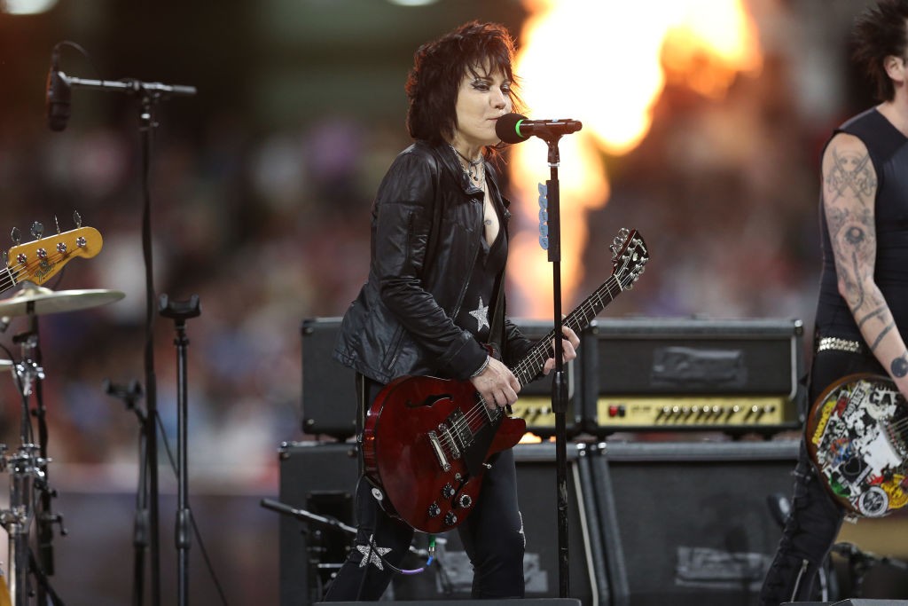 CLEVELAND, OH - JULY 07: Joan Jett & the Blackhearts perform after the SiriusXM All-Star Futures Game at Progressive Field on Sunday, July 7, 2019 in Cleveland, Ohio. (Photo by Rob Tringali/MLB Photos via Getty Images) (Foto: MLB Photos via Getty Images)