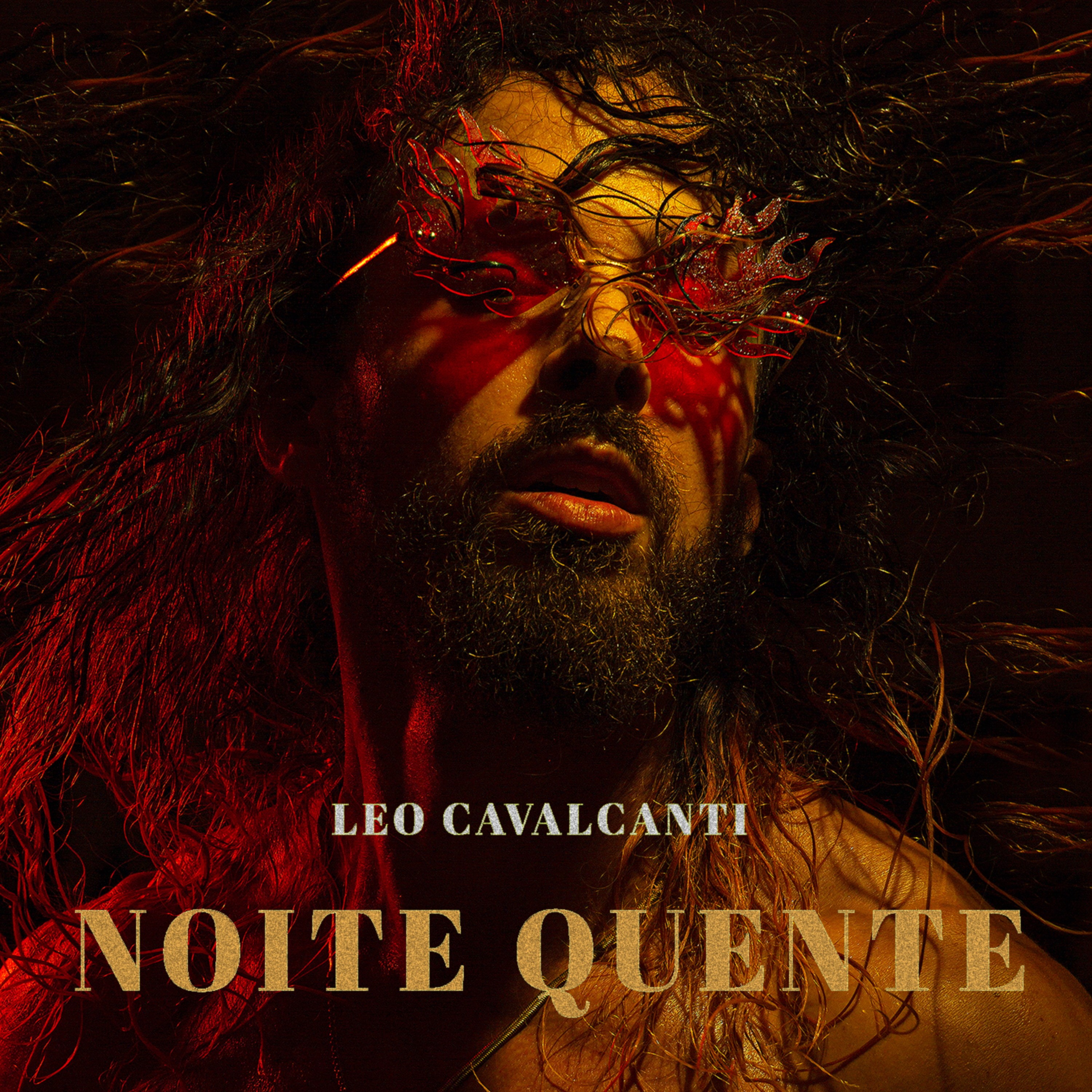 Leo Cavalcanti celebra o fervo de Salvador em 'Noite quente', amostra do álbum 'Canções em chamas'