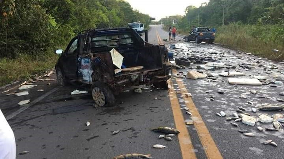 Dois acidentes em rodovias federais no AP deixam 4 pessoas gravemente ...