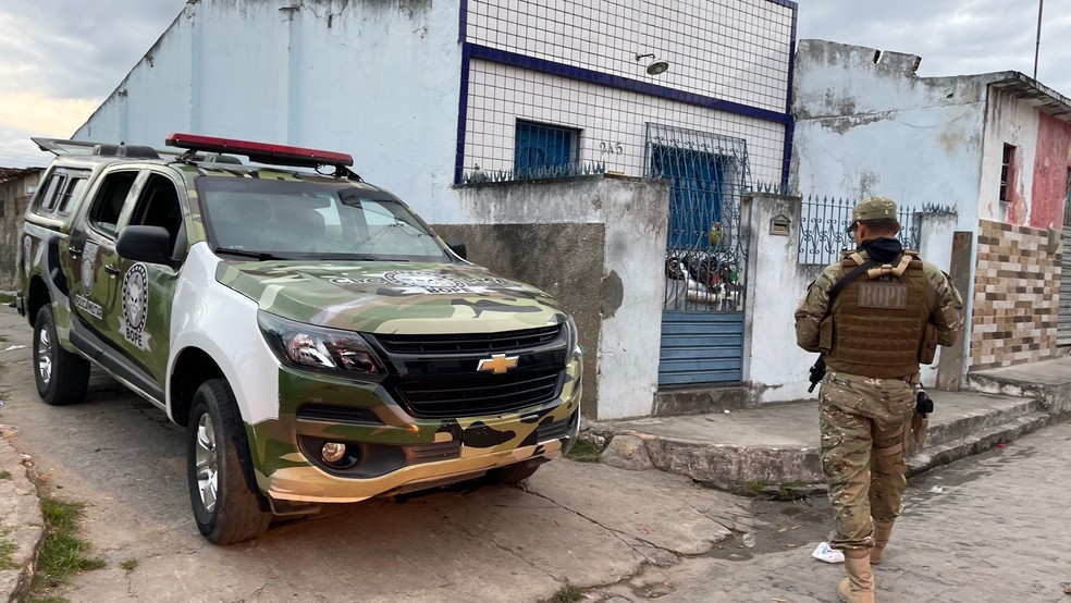 Polícia cumpre mandados de prisão, busca e apreensão em Maceió e Penedo, Alagoas — Foto: Thaís Lins/Ascom SSP