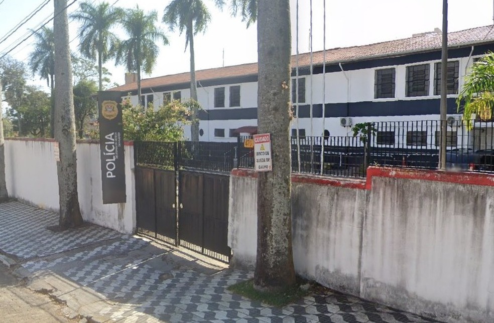 Caso foi registrado na Delegacia de Defesa da Mulher, em Guaratinguetá — Foto: Reprodução