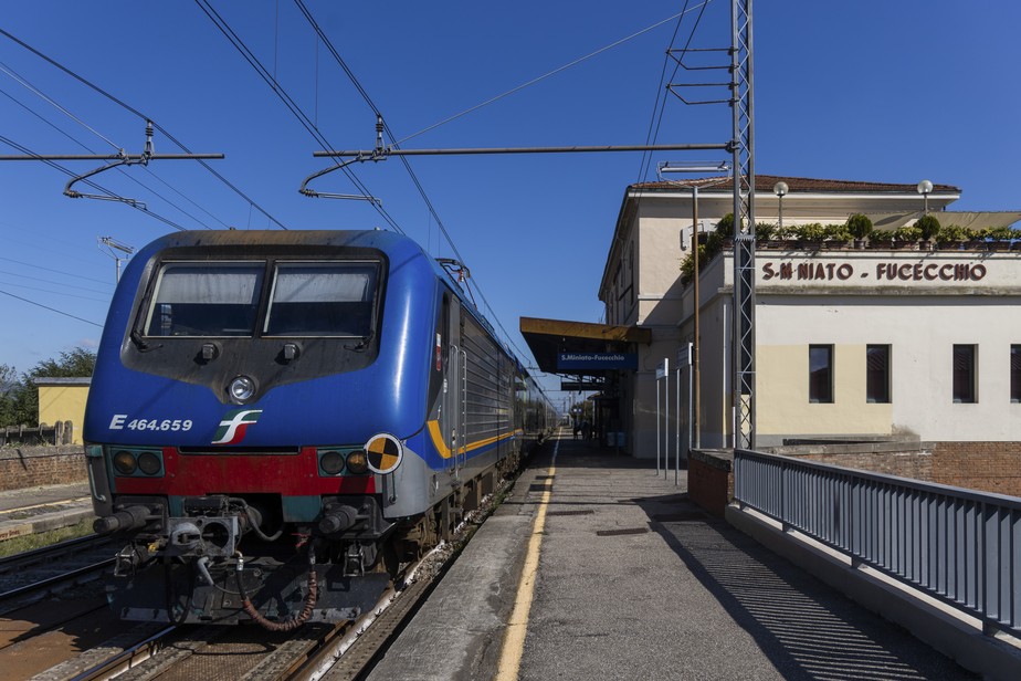 A estação de trem de San Miniato, uma das cidades nos arredores de Florença, onde se pode visitar numa curta viagem ferroviária