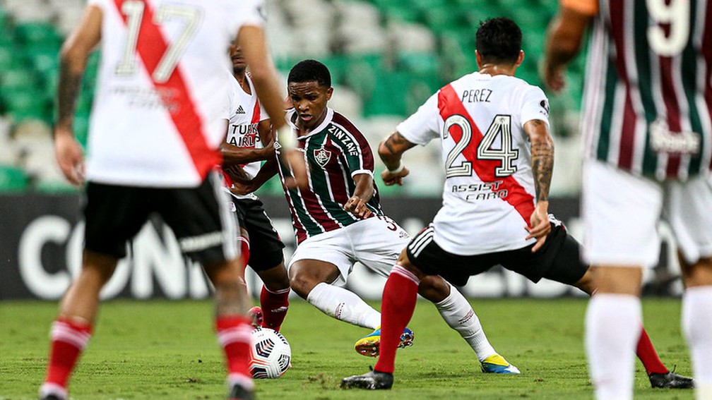 Kayky em a��o pelo Fluminense em sua estreia na Libertadores � Foto: Lucas Mer�on / Fluminense FC