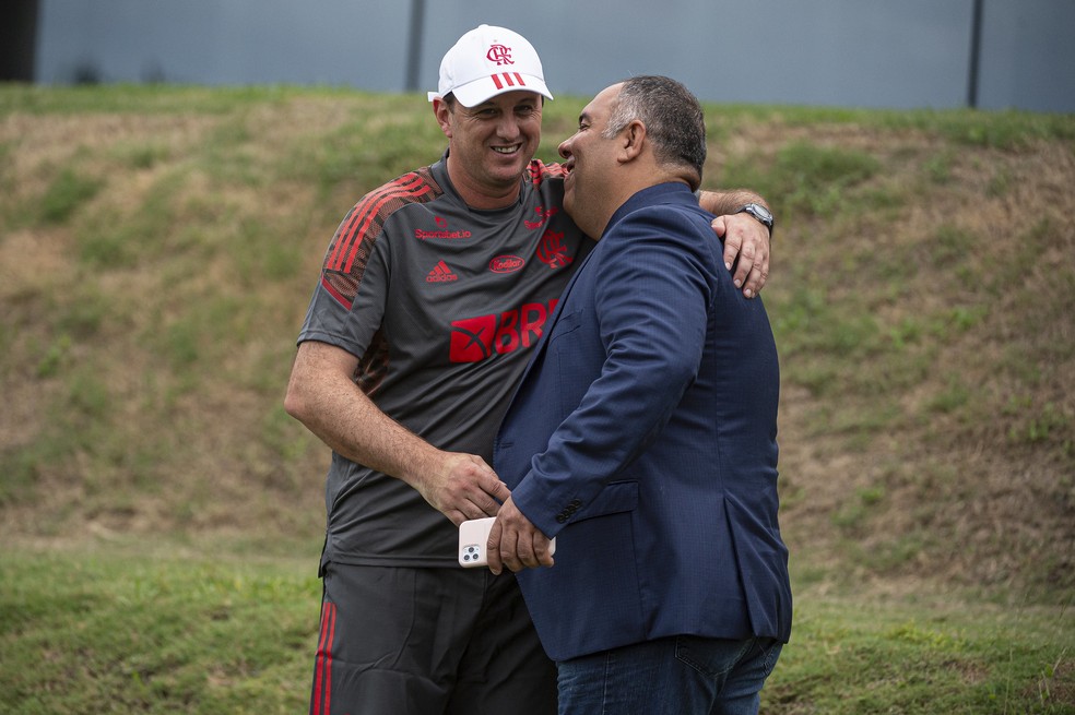 Rog&eacute;rio Ceni e Marcos Braz no Ninho do Urubu &mdash; Foto: Alexandre Vidal/Flamengo