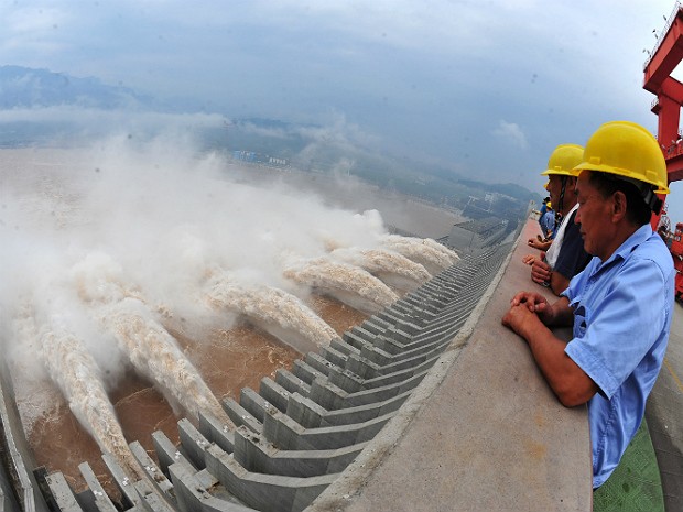 Natureza - Hidrelétrica na China tem a potência de 15 reatores nucleares
