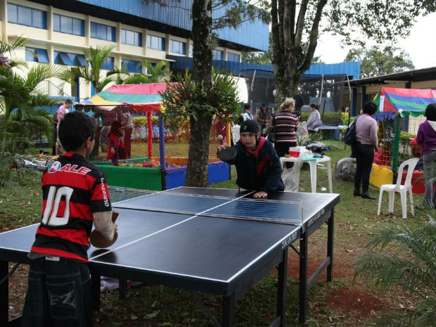 G1 - Colônia de Férias no centro esportivo Ciro Nardi de Cascavel começa  dia 19 - notícias em Férias verão 2015