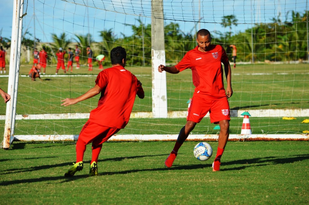 Willians Santana disse que está bem fisicamente — Foto: Maxwell Oliveira / Ascom CRB