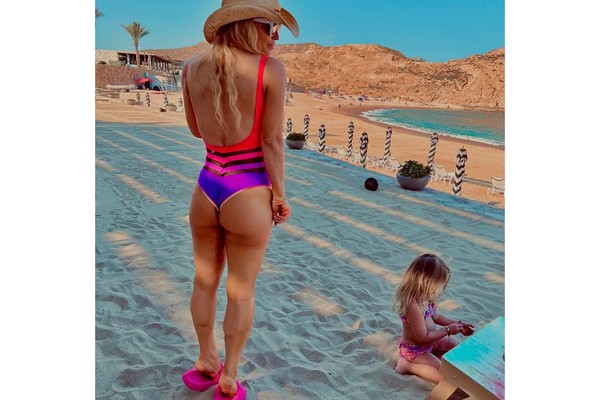 Jessica Simpson em férias no México (Foto: reprodução instagram)