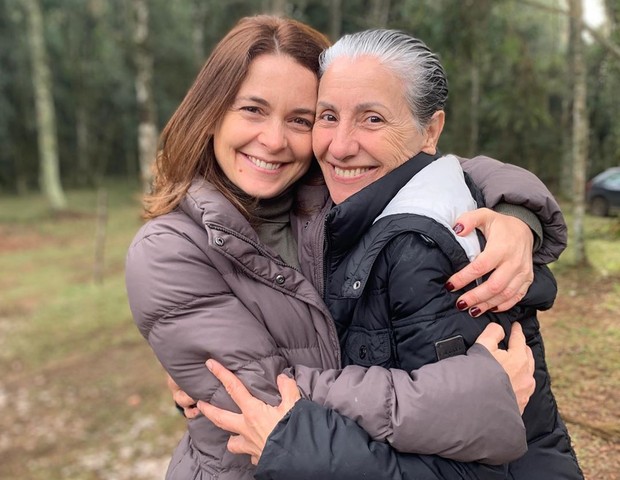 Cláudia Abreu e Cássia Kis nos bastidores da série Desalma (Foto: Reprodução/Instagram)