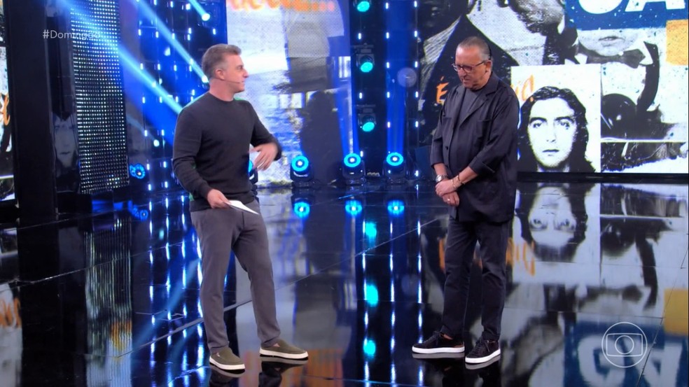 Luciano Huck faz homenagem a Galvão Bueno — Foto: Globo