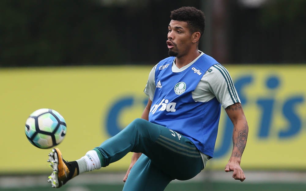  Juninho se anima com chance e reforça discurso de Palmeiras na briga pelo título