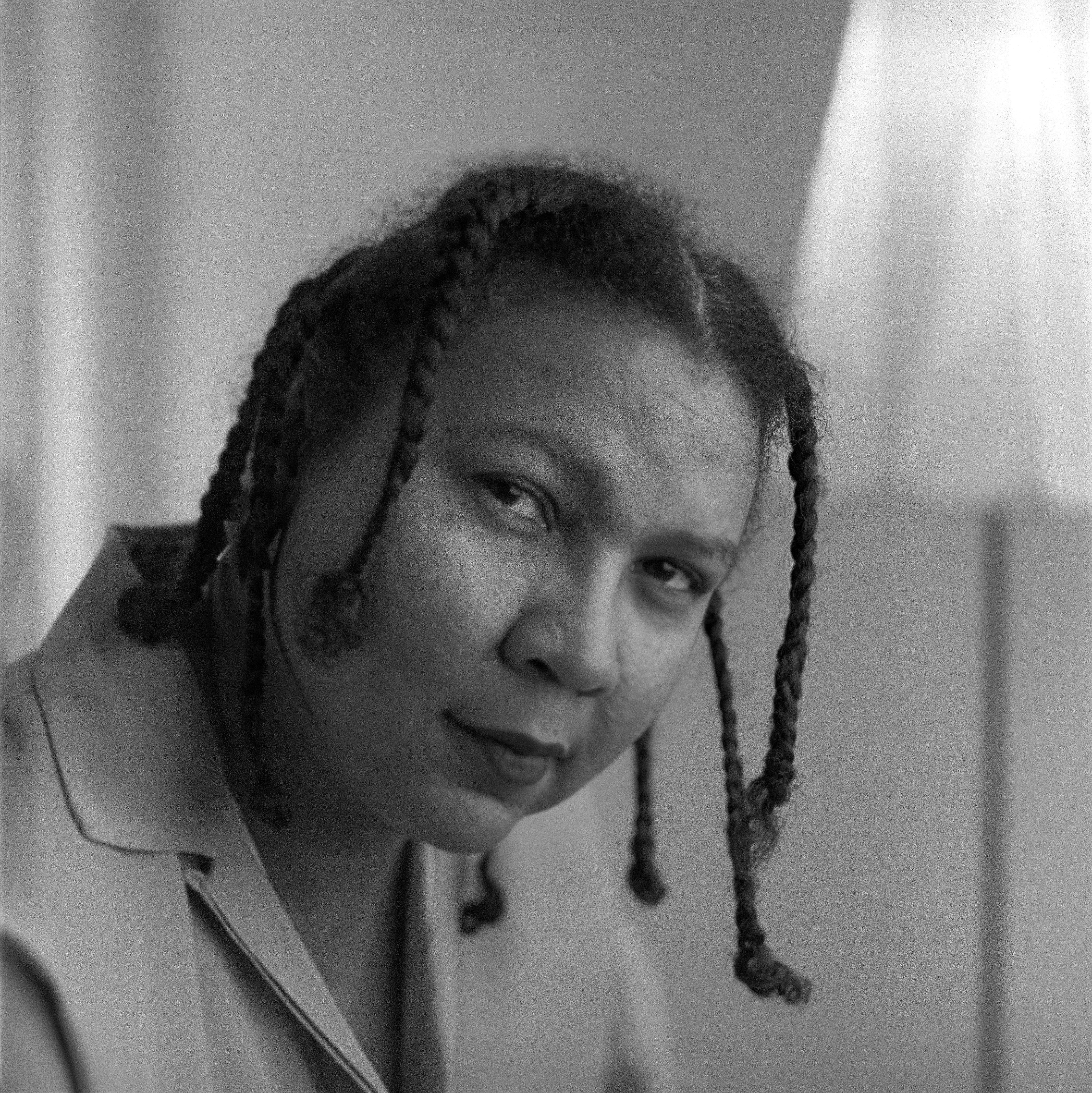Um dos principais nomes do feminismo, escritora bell hooks morre aos 69 anos (Foto: Karjean Levine/Getty Images)