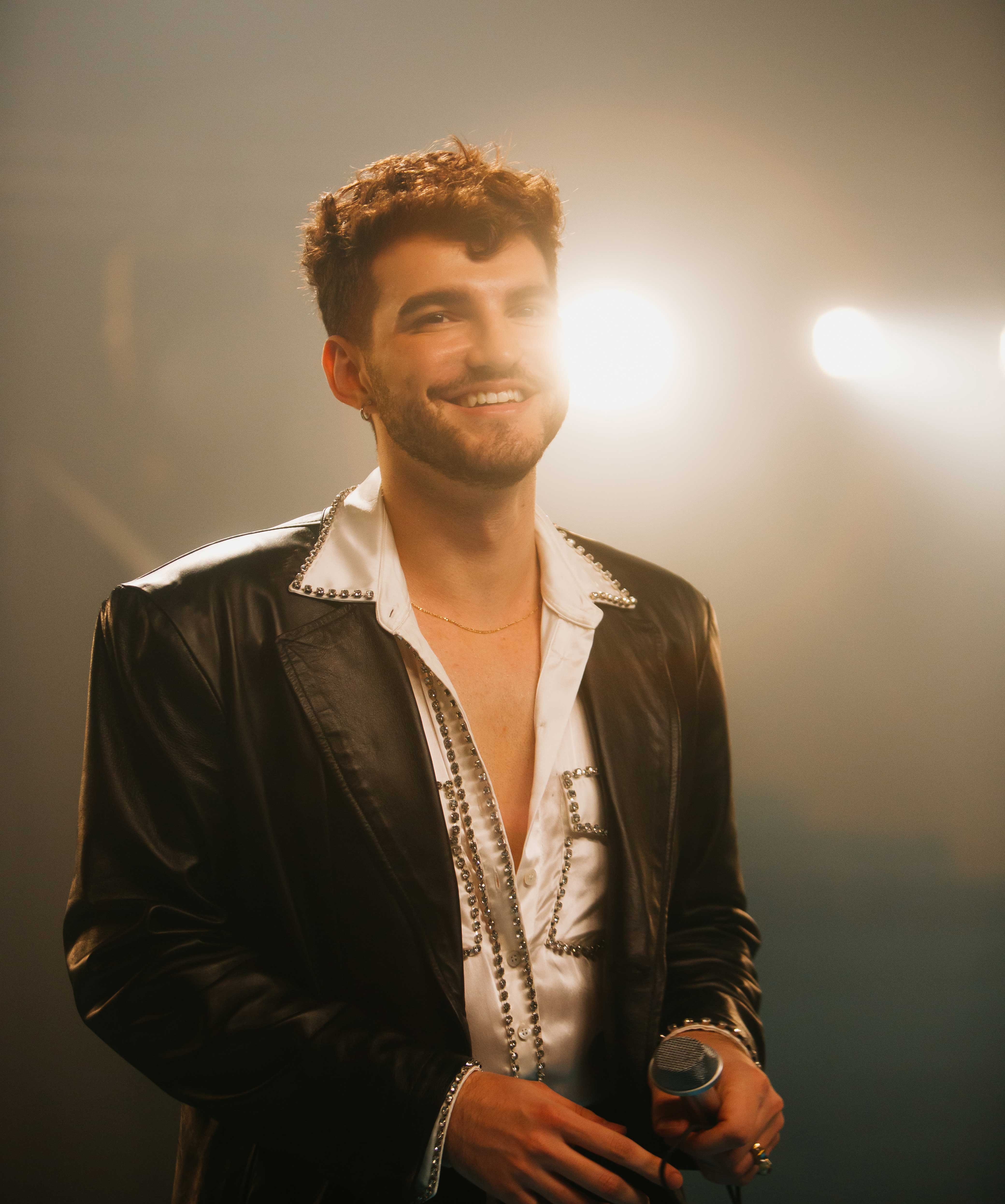 Jão lança 'Pilantra', primeiro feat com Anitta: 'Junção dos nossos universos'