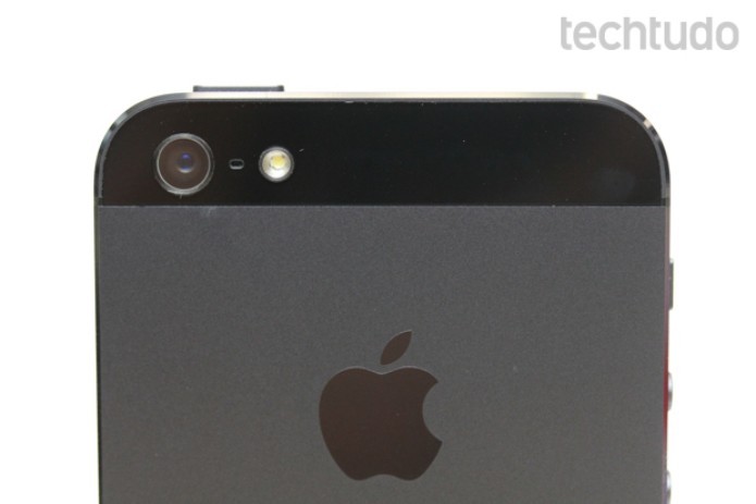 A câmera do iPhone 5 ganhou grandes melhorias, apesar de manter o número de megapixels da edição anterior (Foto: Allan Melo / TechTudo)