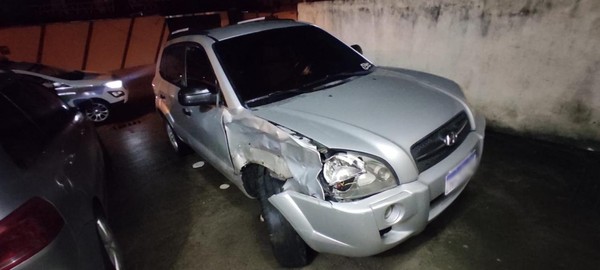 Carro Tucson, usada por homem que foi preso em flagrante em Itajaí — Foto: Polícia Militar/Divulgação
