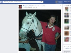 Vaqueiro Wagner Lima e o cavalo Sereno (Foto: Reprodução/Facebook)