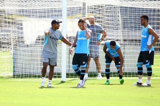 Grêmio vaza pelo alto e coleciona erros; veja raio-x dos gols sofridos
