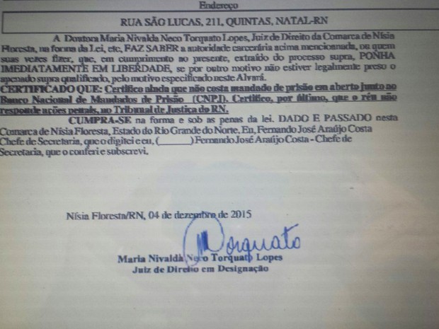 Assinatura da juíza Maria Nivalda aparece em alvará falso usado para soltar preso em Parnamirim (Foto: Reprodução/G1)