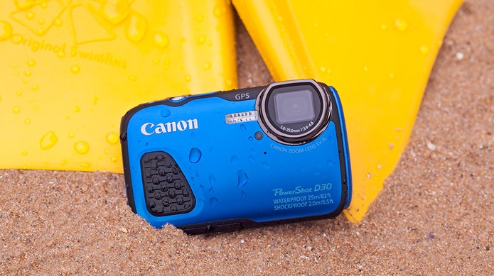 Canon PowerShot D30 é uma câmra digital compacta e à prova dágua (Foto: Divulgação/Canon)