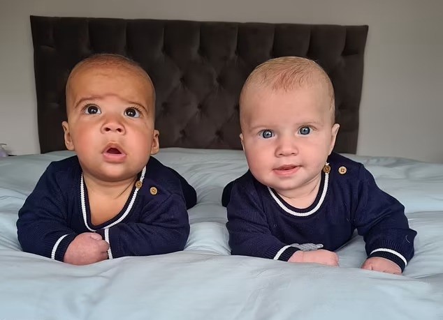 Os gêmeos Cole e Klay (Foto: Reprodução Instagram)