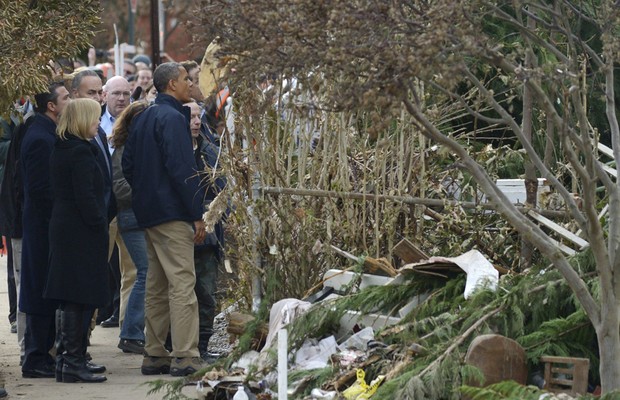 Obama visita áreas mais afetas pela super tempestade Sandy (Foto: Agência EFE)