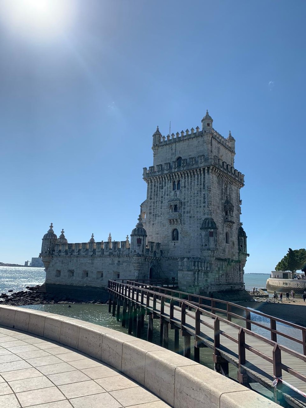 Torre de Bel&eacute;m, que &eacute; um ponto tur&iacute;stico em Portugal, sem visitantes &mdash; Foto: Rafaella Ferreira Torres Galisa/Arquivo pessoal