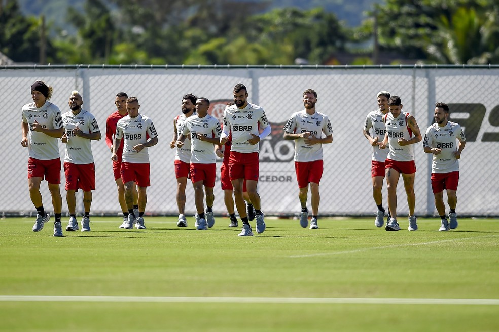 Flamengo se reapresentou no Ninho do Urubu nesta segunda-feira — Foto: Marcelo Cortes/Flamengo