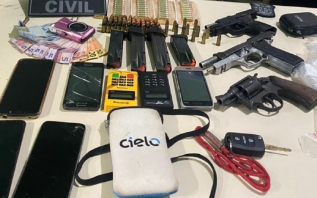 Dois homens são presos por porte ilegal de arma em Terra Nova, na Bahia - Vimarsana News