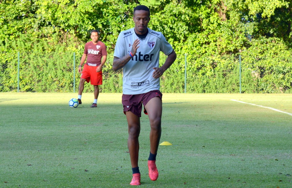 Éder Militão tem contrato com o São Paulo até janeiro de 2019 (Foto: Érico Leonan / saopaulofc.net)