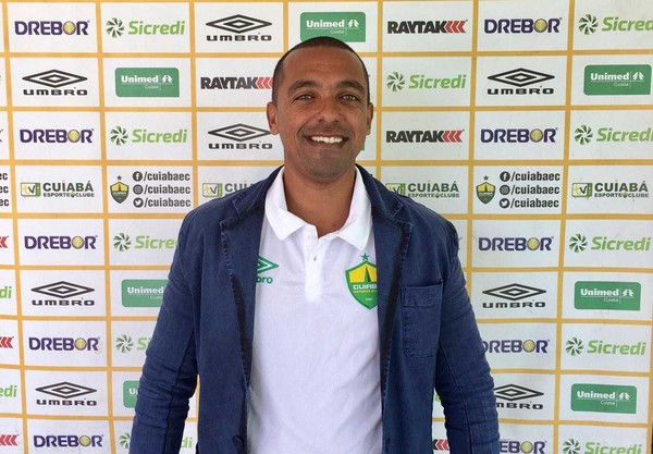 Cuiaba Esporte Clube Apresenta O Novo Gerente De Futebol Para A Temporada 2018 Cuiaba Ge