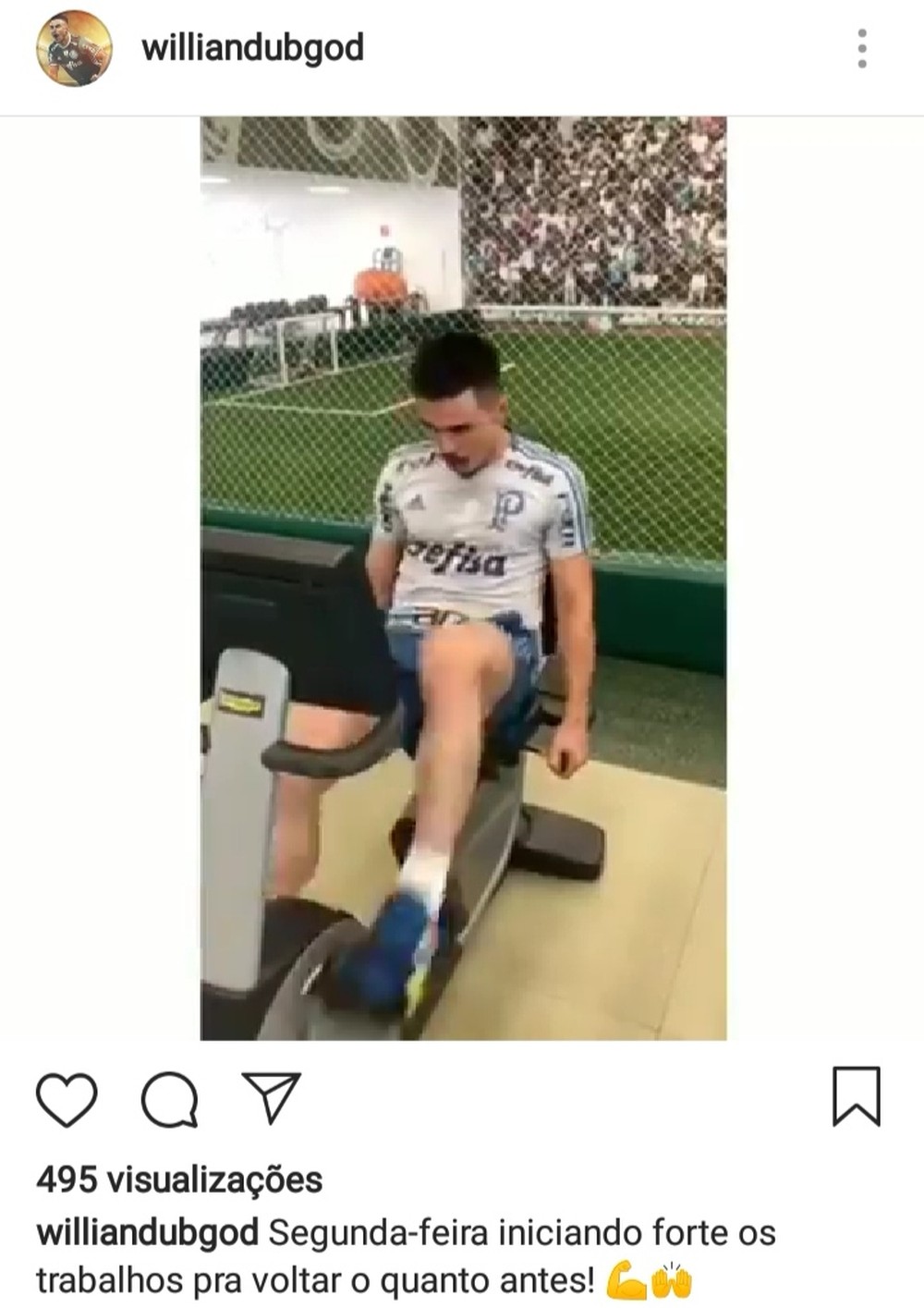 Em recuperação, Willian publica vídeo de treino para 